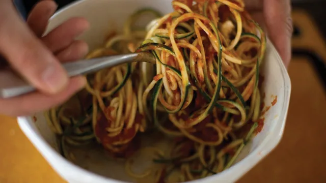 Zucchini Spaghetti with Sauce