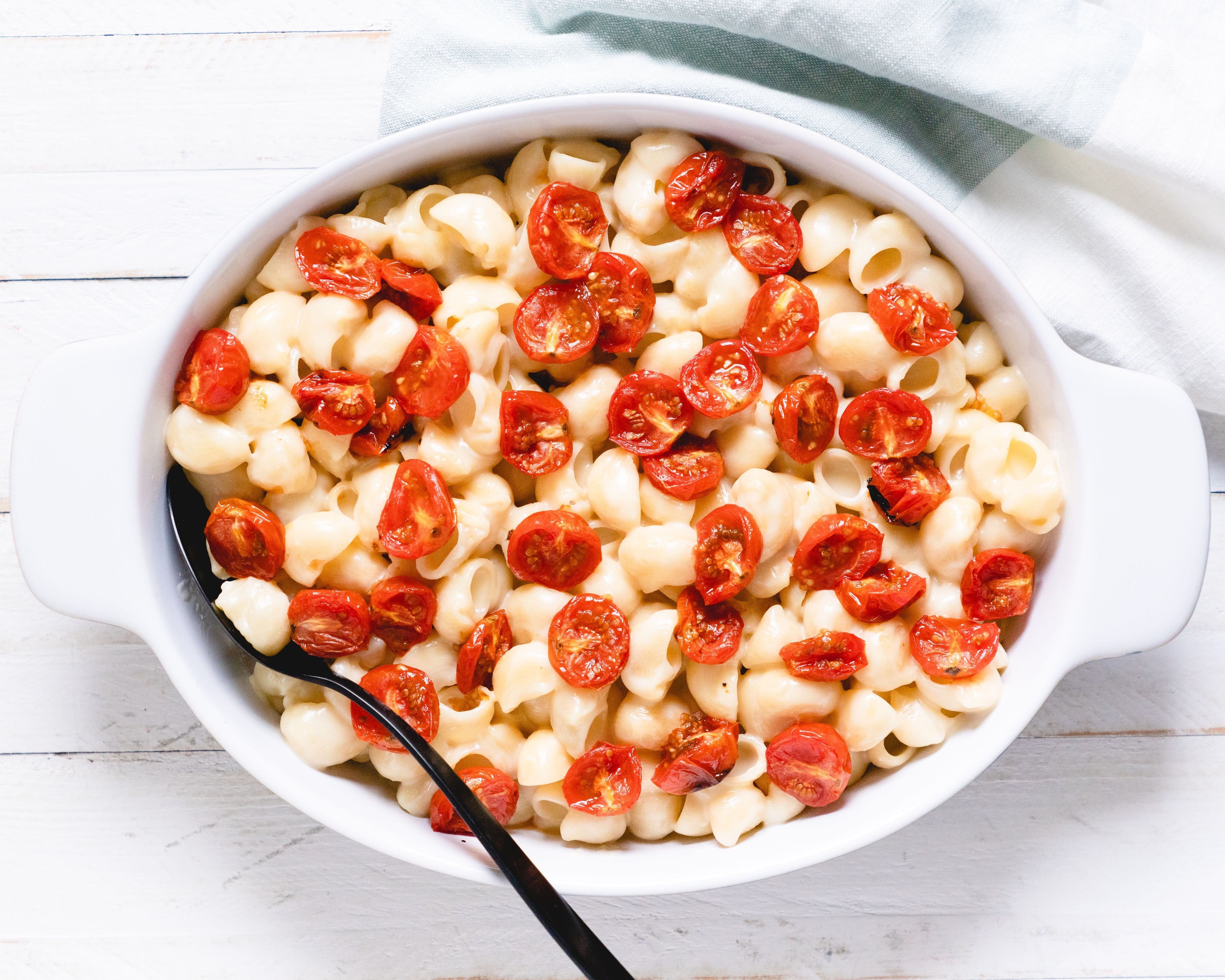 roasted-tomato-white-cheddar-mac-and-cheese-009